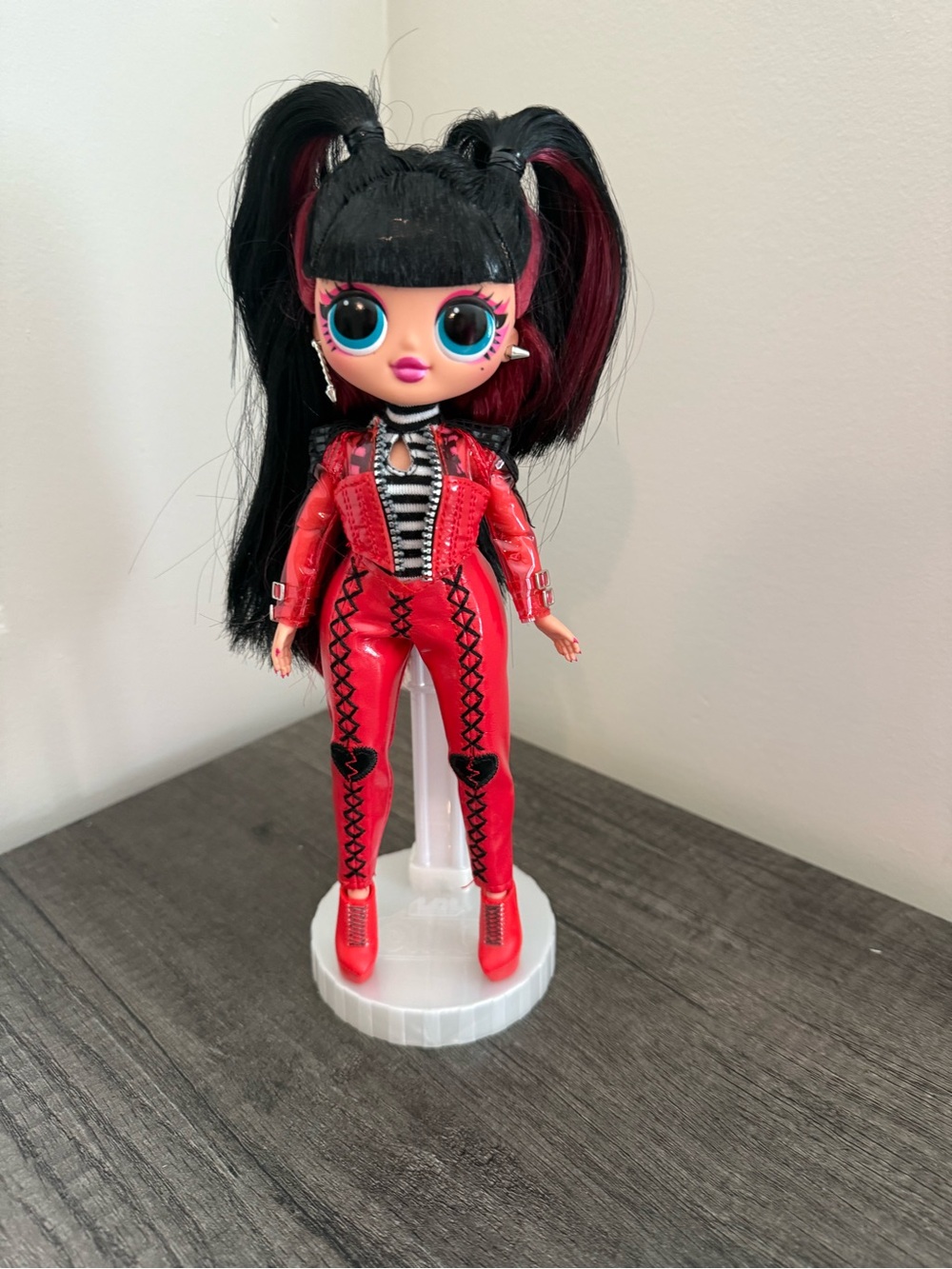 L.O.L. Surprise! OMG Spicy Babe Fashion Doll ❤️🔥🖤
